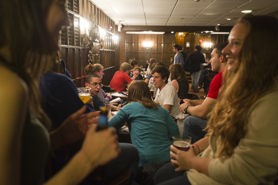 BU Pub trivia night, Boston University nightlife, restaurants, bars near campus