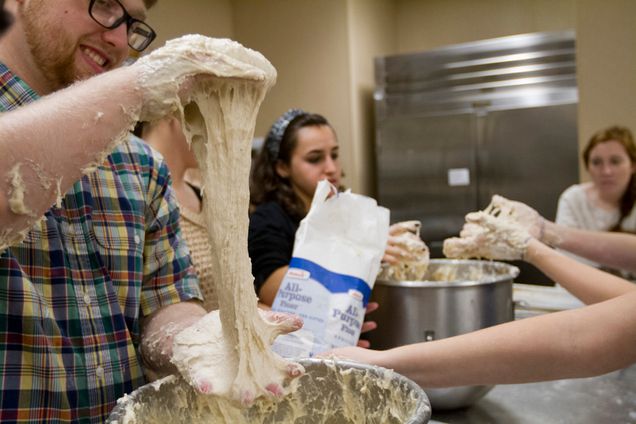 Boston University BU Hillel House, Jewish campus life, challah preparation