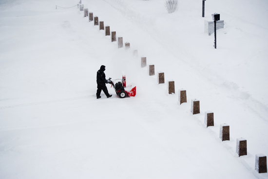 Winter Storm Nemo blizzard, Boston University Facilities Management, Dining Services, Residence Life