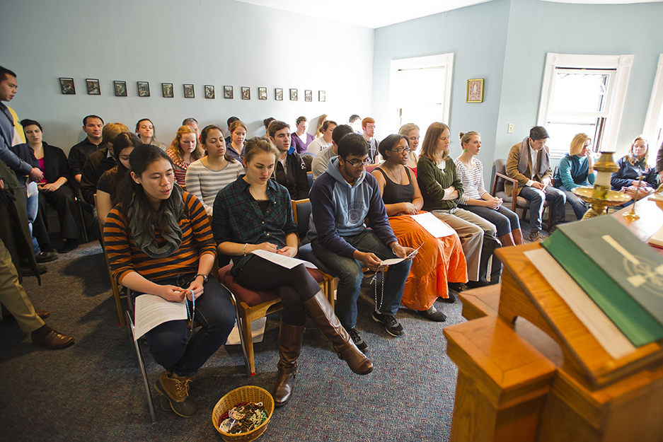 Boston University BU, Catholic center, papacy prayer, Pope Benedict XVI resignation, Knights of Columbus