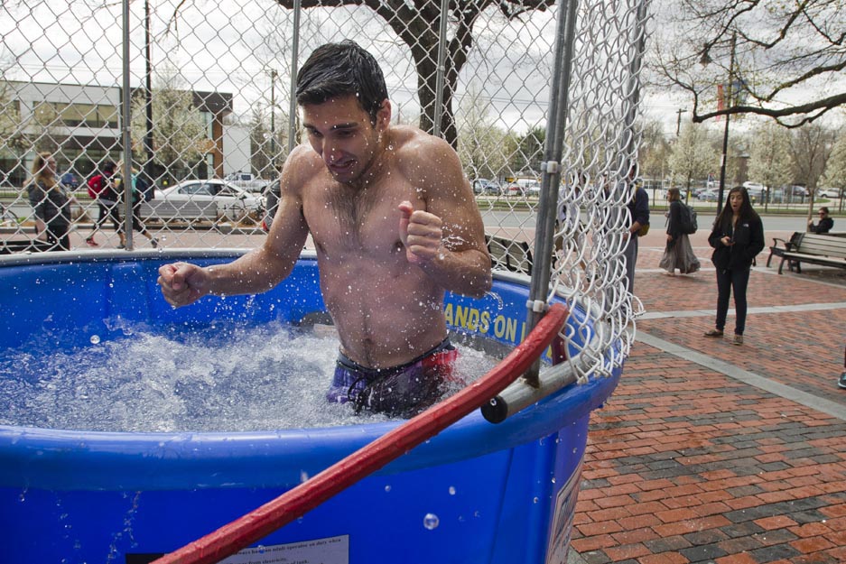 Boston Univesrity BU, George Sherman Union GSU Plaza, Global Water Brigade and Environmental Student Organization, Dunk Tank Trivia