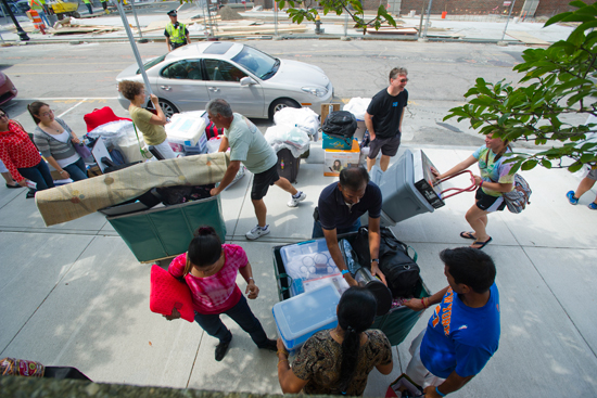 Boston University, BU, Fall Semester Move-in Week, moving into student dorms, student residences, student housing,