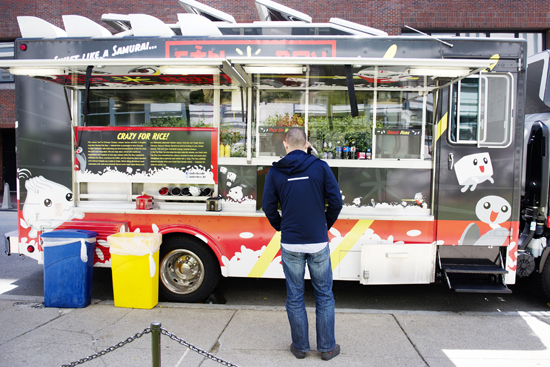 Boston University BU, food truck, dining services, asian cuisine, Fanboy Food Truck