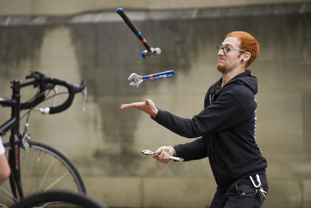 Boston University BU, student life, juggling, Marsh Plaza
