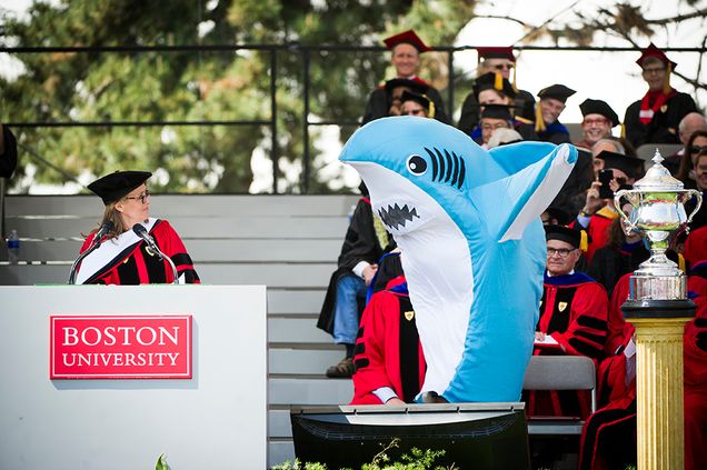 Meredith Vieira delivering Boston University Commencement address May 2015