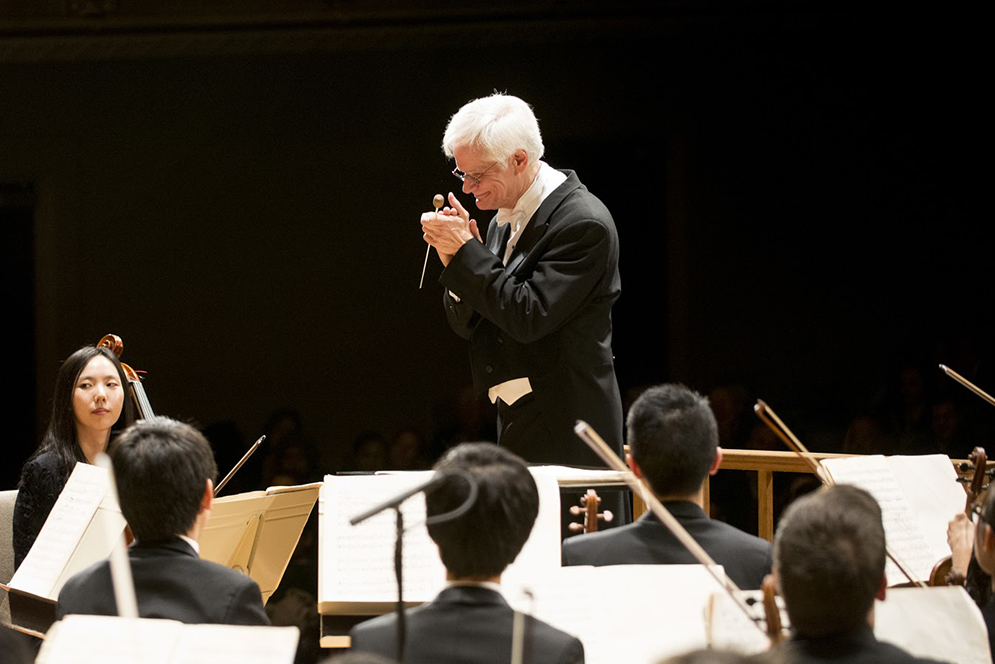 Monday evening marked the final CFA Symphony Hall concert with David Hoose at the podium. The departing professor of music and director of orchestral activities conducted the BU Symphony Orchestra and Symphonic Chorus in a performance of Igor Stravinsky’s Perséphone.