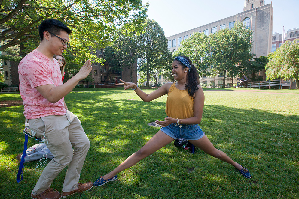 Incoming freshmen play a game of Splits Rock Paper Scissors during orientation at Boston University