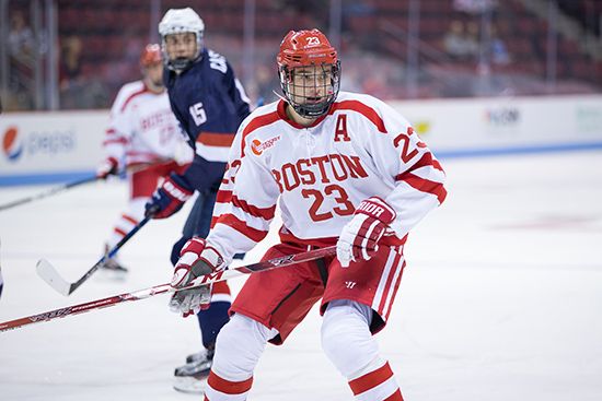 Jakob Forsbacka Karlsson (Questrom’19) playing hockey