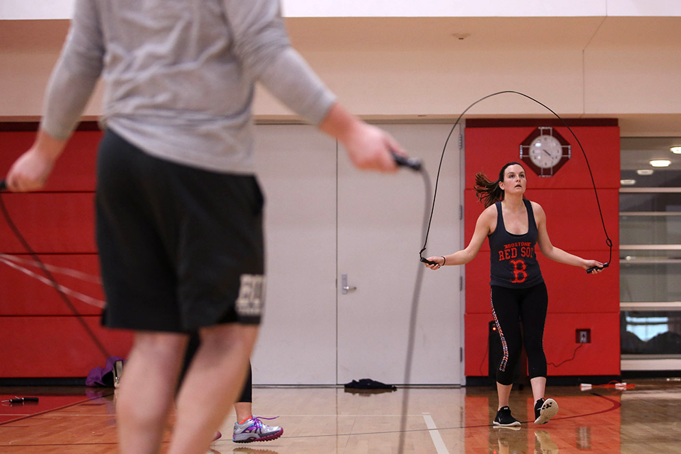 Caroline Salas jumping rope