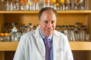 Cancer Researcher Avrum Spira, a professor of medicine, pathology, and laboratory medicine at Boston University School of Medicine