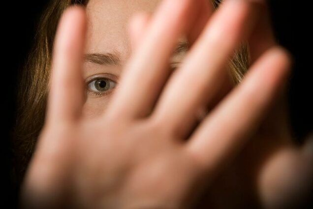 Previous research indicates that about 10 percent of adolescents report experiencing physical dating violence.