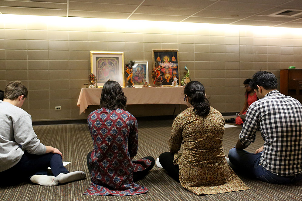 BU students in Hindu prayer gathering