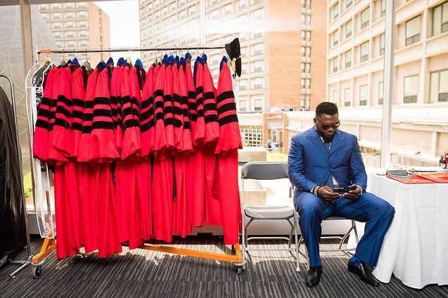 David Ortiz checking his phone