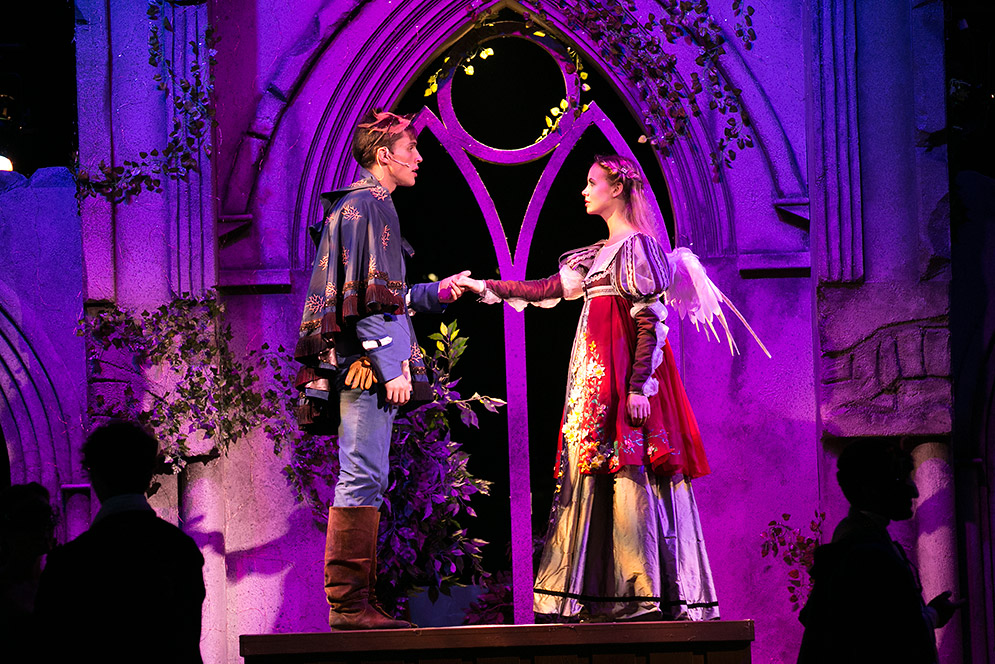 John Zdrojeski and Graycyn Mix as Romeo and Juliet