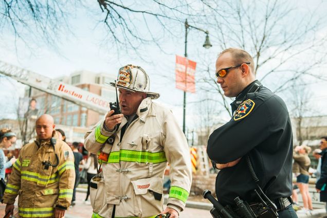 For students living off campus, fire safety begins before signing a lease: making sure your potential apartment has working smoke and carbon monoxide detectors.