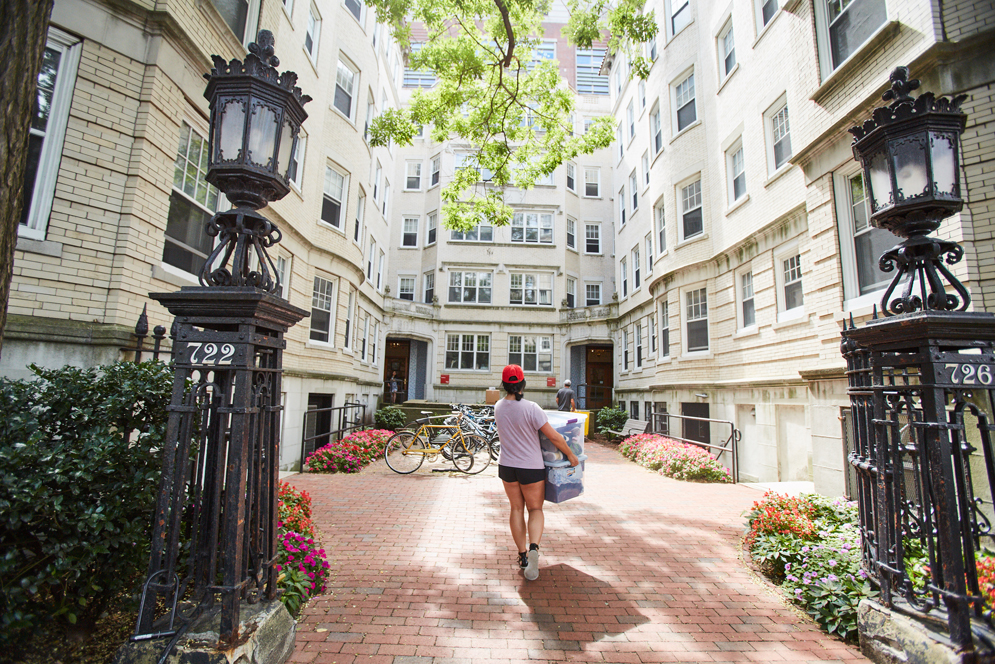 Boston University student moves into dorm