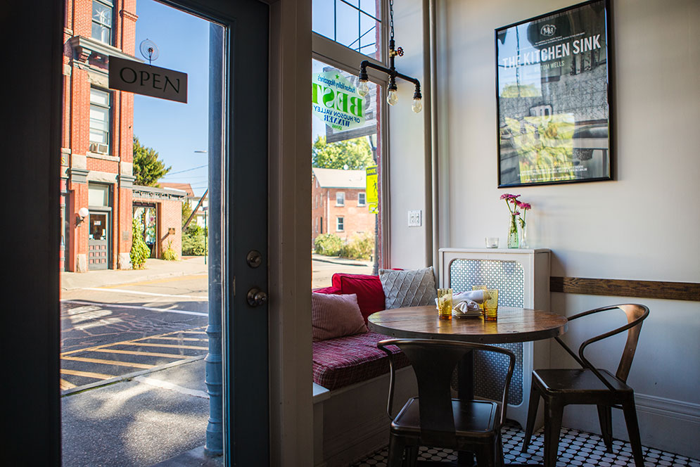 Kitchen Sink prides itself on using ingredients from local farmers and regional wines and beers.