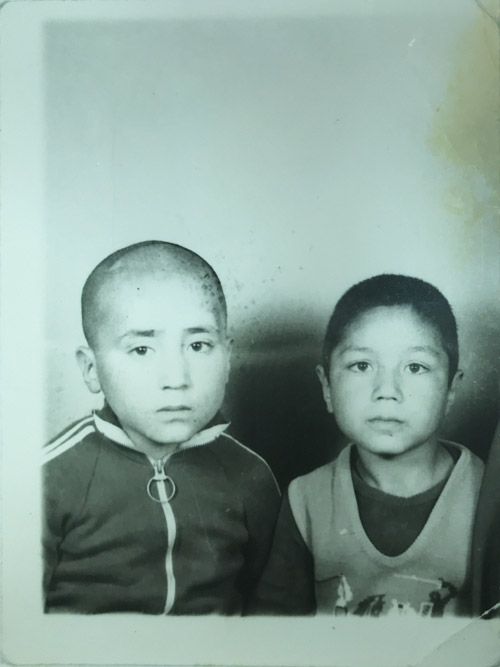 Sayed Hassan Akhlaq with his brother