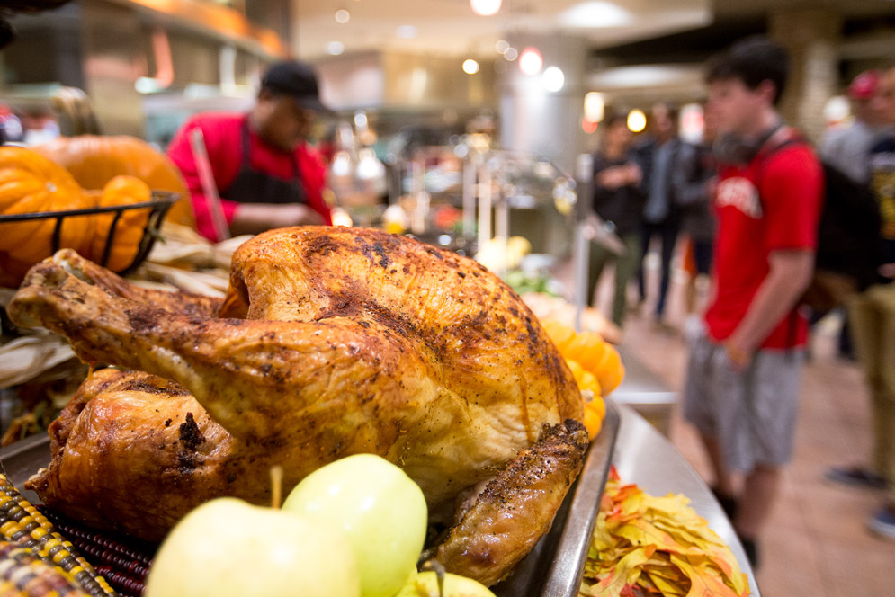 thanksgiving dinner in the dining hall