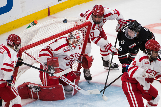 Goaltender Jake Oettinger (’20) made 47 saves and looked unbeatable in the second and third periods. 