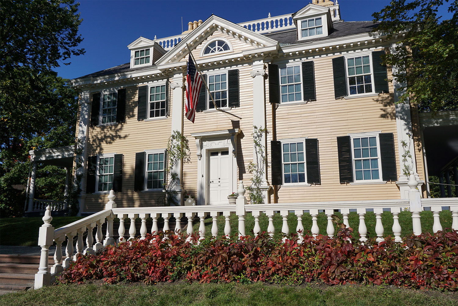 longfellow house tours