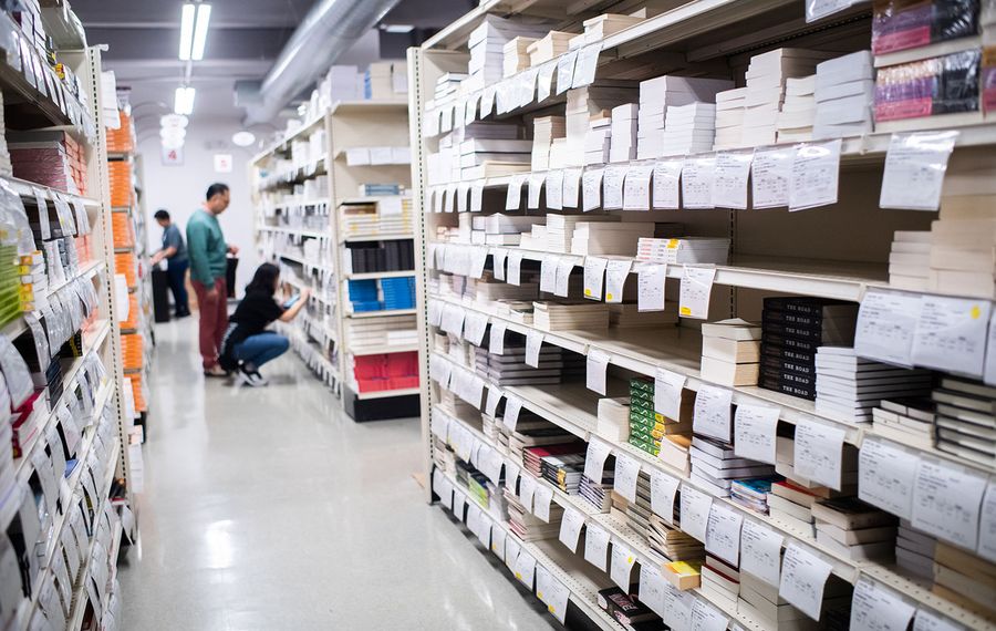 Getting the Best Deals on Textbooks BU Today Boston University