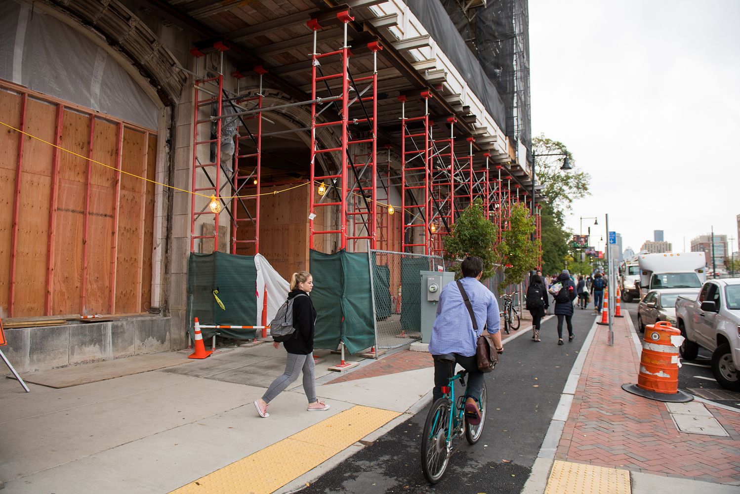 Video: How to Safely Navigate Different Kinds of Bike Lanes  BU Today 