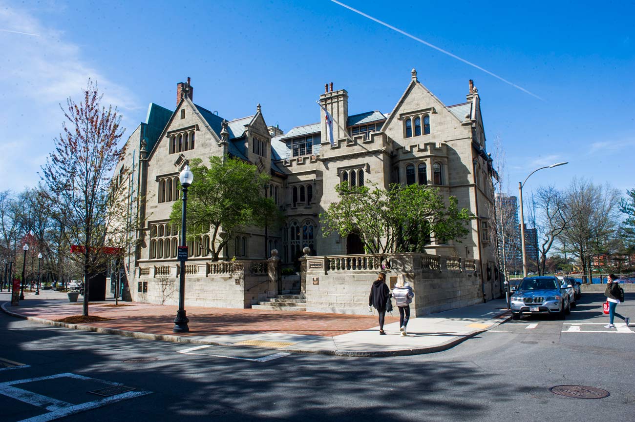 Exterior view of the Boston University Dahod Family Alumni Center at the Castle.