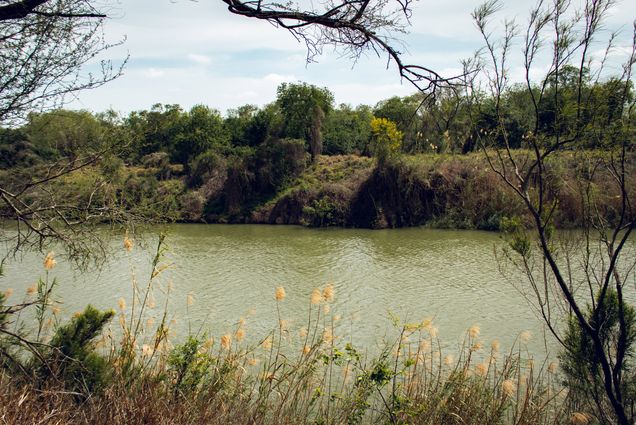 A photo of the Rio Grande river