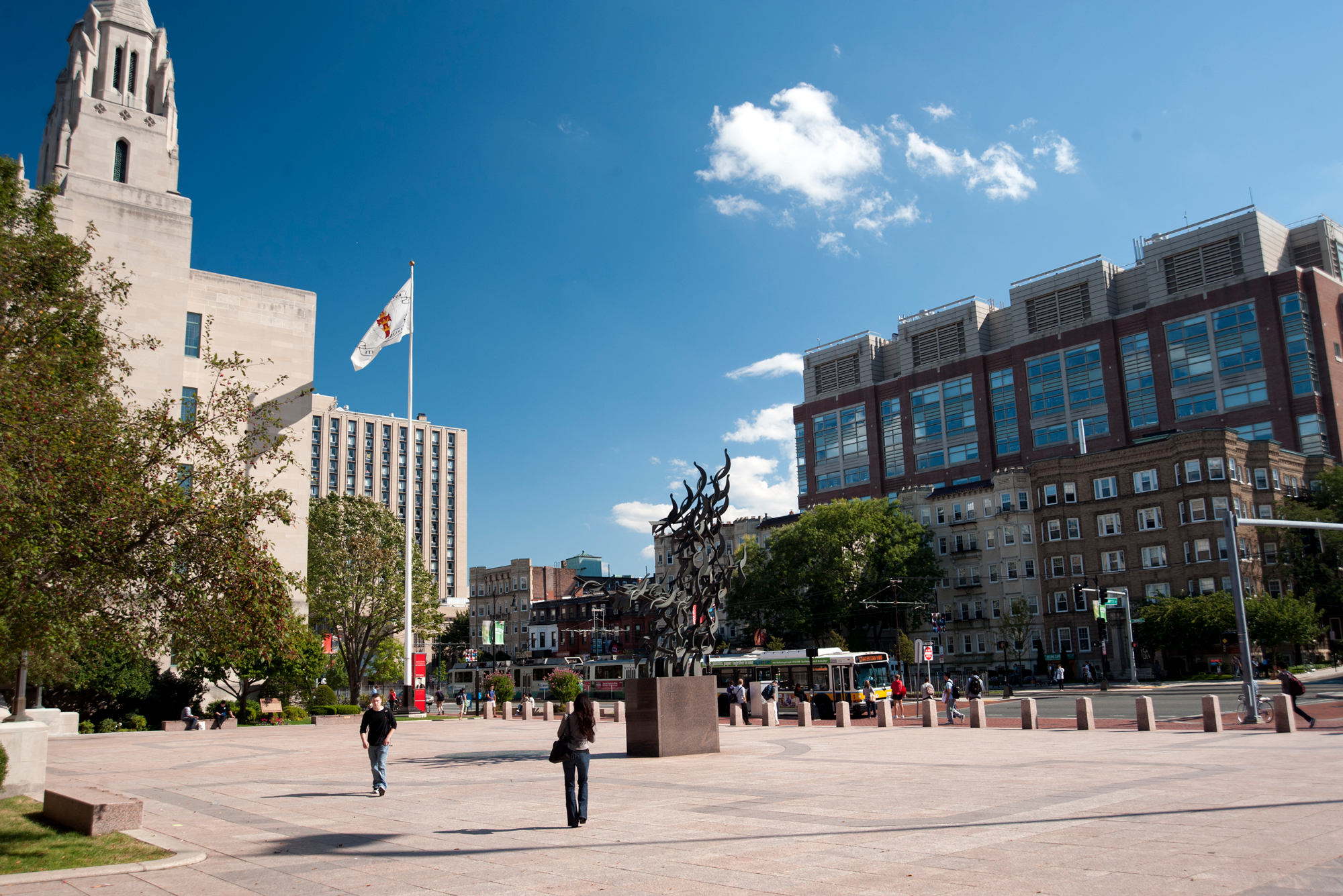 A photo of Marsh Plaza during summertime