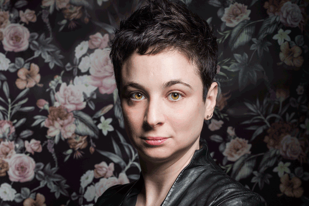 A portrait photo of Lara Ehrlich