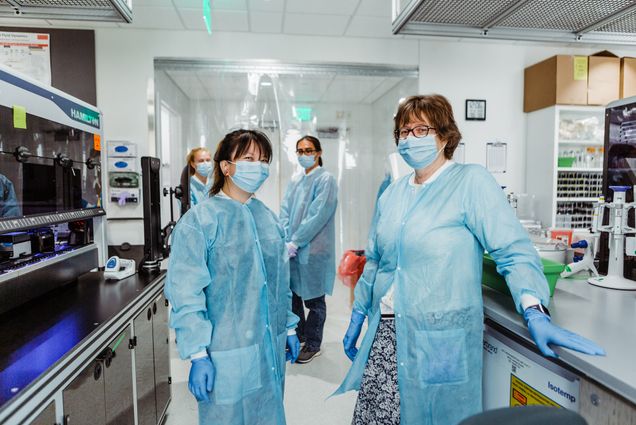 A photo of the team at BU's COVID-19 testing lab