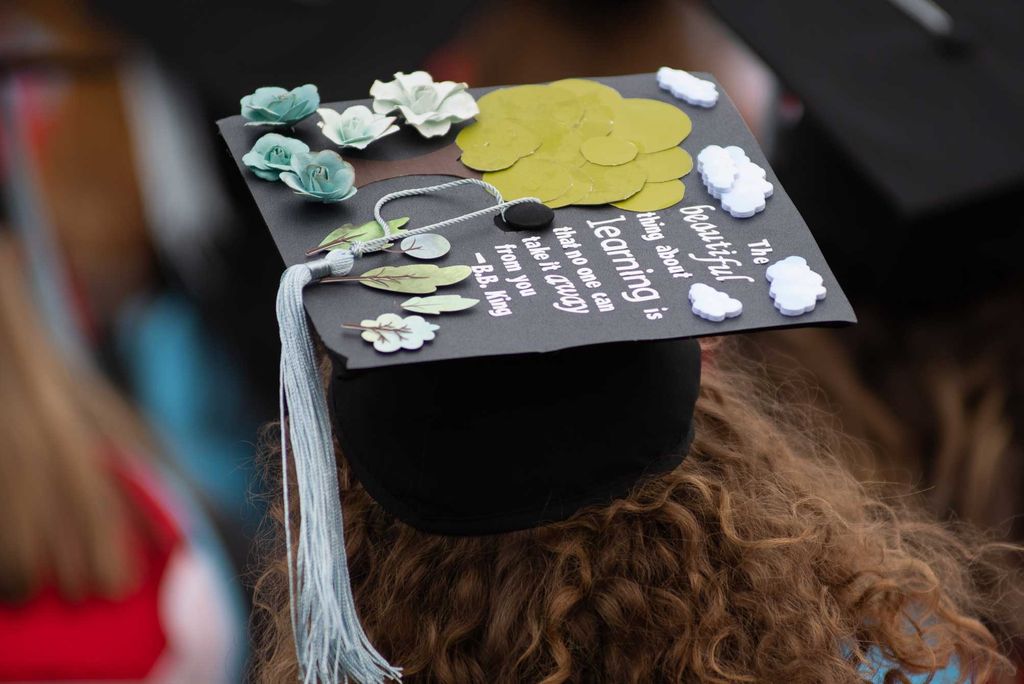 A photo of a decorated mortarboard