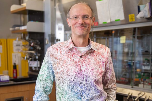 Boston, MA Mark Grinstaff, distinguished professor of translational research—as well as a professor of biomedical engineering, chemistry, materials science and engineering, and medicine—has been named a 2021 AAAS Honorary Fellow. Photo by Cydney Scott for Boston University Photography