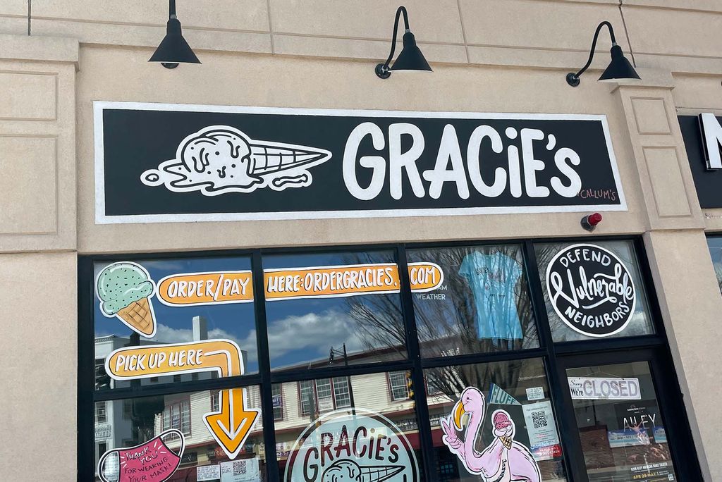 Storefront of Gracies Ice Cream in Union Square