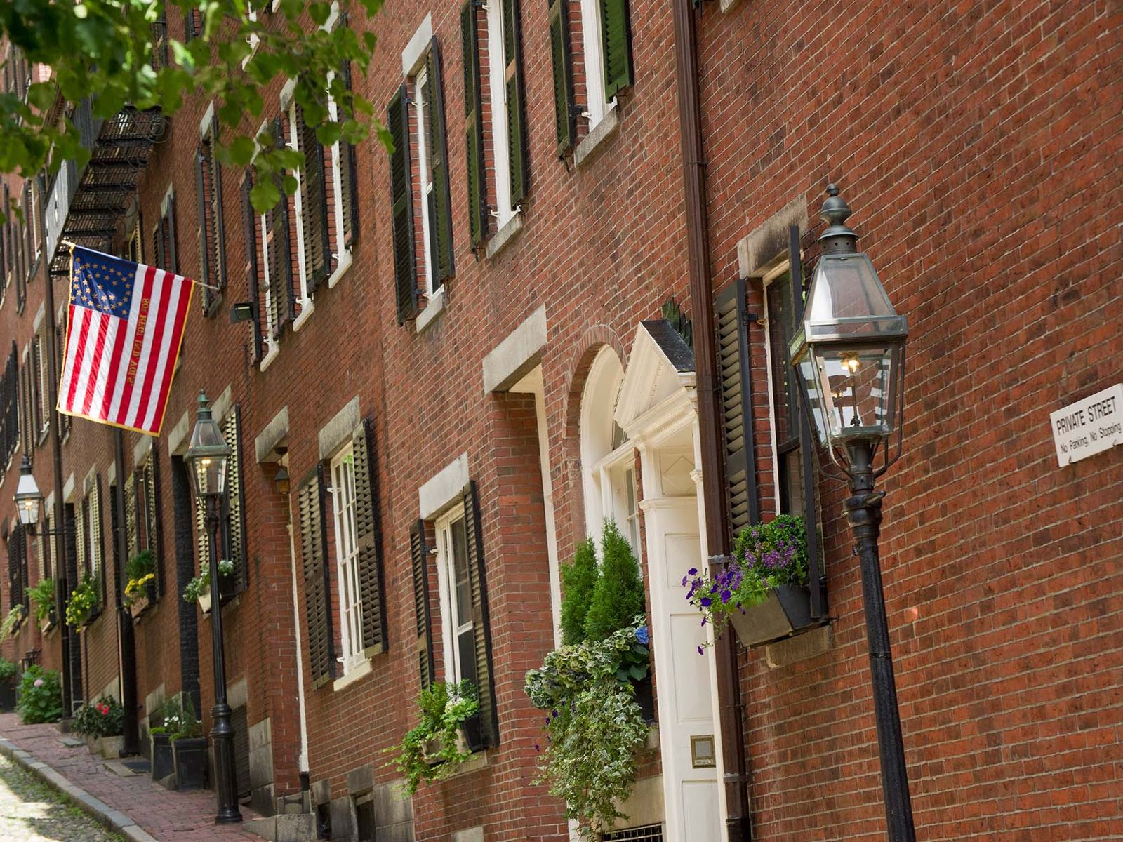 Beacon Hill: The oldest historic district in Boston - Buying, News -   Real Estate