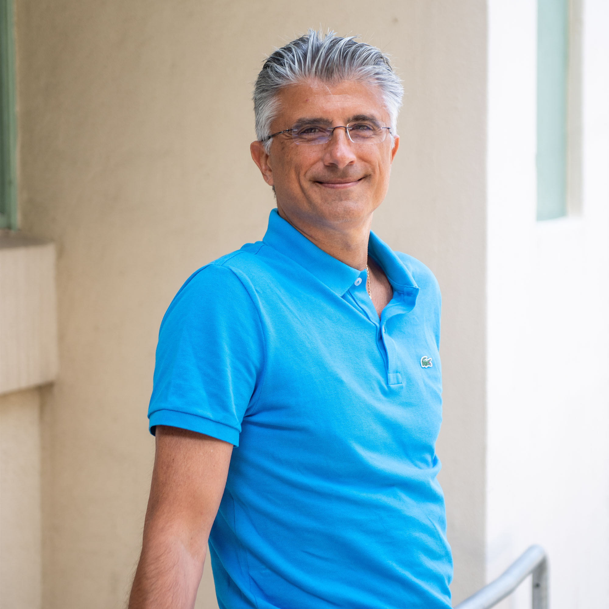 Leonidas Kontothanassis portrait wearing a blue shirt