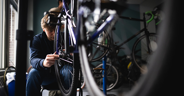 New BU Cycle Kitchen Provides DIY Bike Repair Space—and Community - Vimarsana News