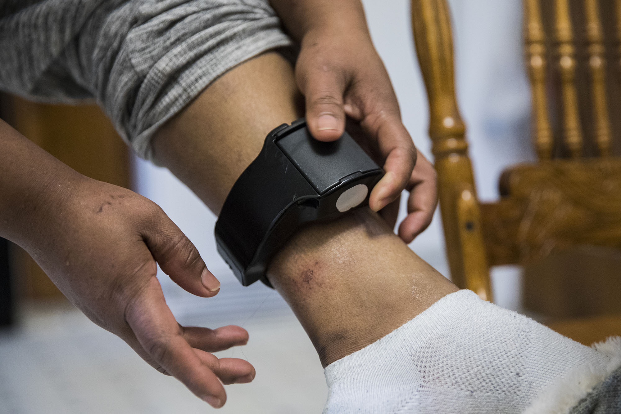 How Do Ankle Monitors Work? (and Other Frequently Asked Questions) | Kapa  Technologies