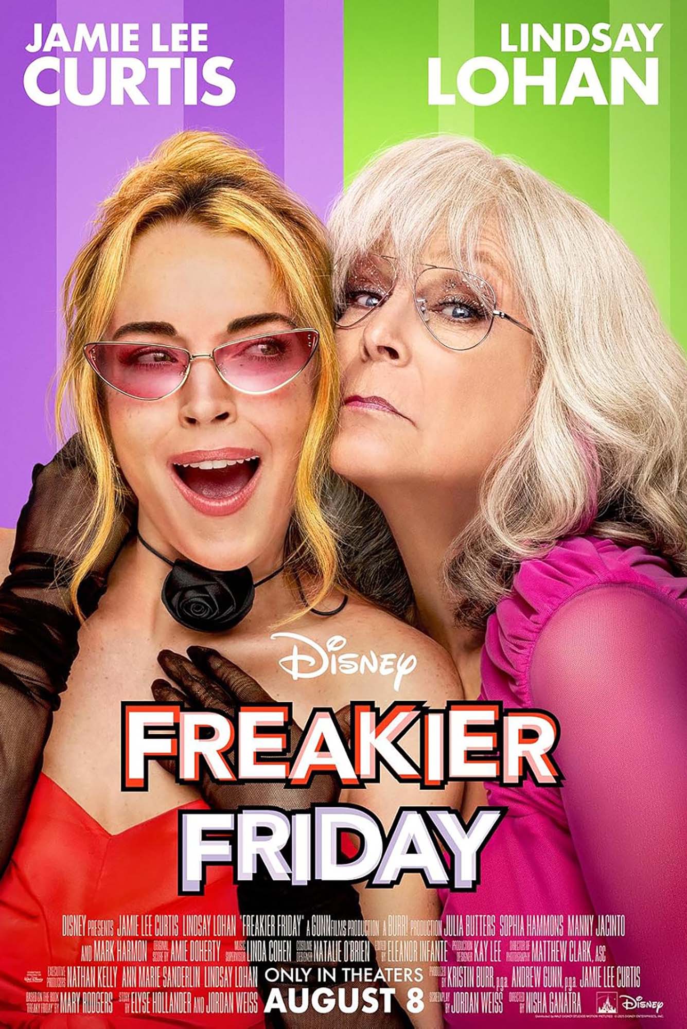 Photo: Lindsay Lohan and Jamie Lee Curtis pose as their Freaky Friday characters for a promotional movie poster.