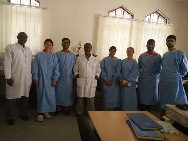Boston University students visiting Mnazi Mmoja Hospital, Stone Town, Zanzibar