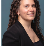 Professonal headshot of Lisa Sutcliffe