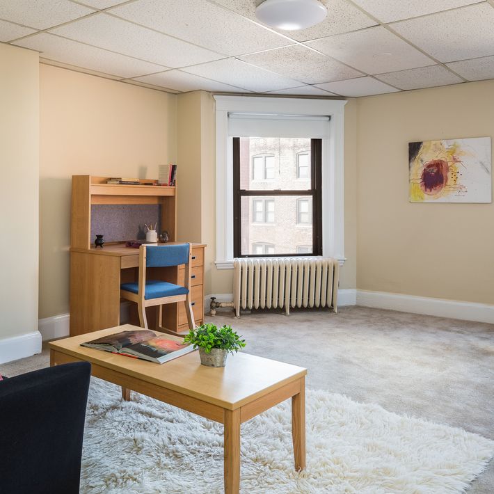 908 Beacon Street Boston University Housing