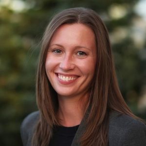 Headshot of Kelly Aho.