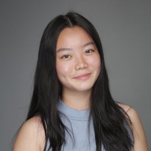Headshot of Ellen Zheng