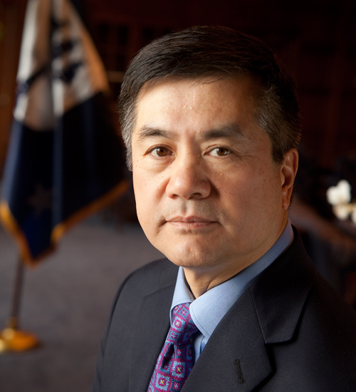 Gary Locke ('75)