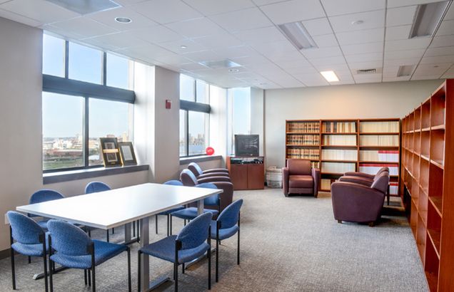 17th Floor Law Review 1