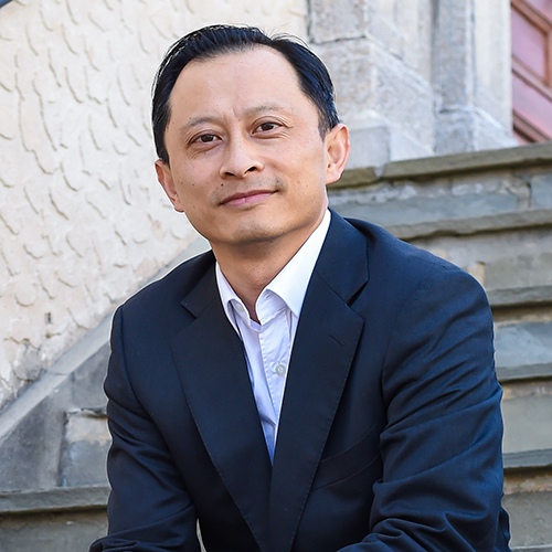 Professor Robert Tsai