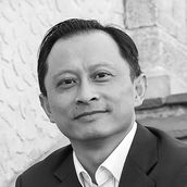 Robert L. Tsai