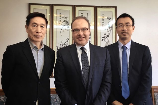 John Riccardi with LLM alumni in Shanghai, China